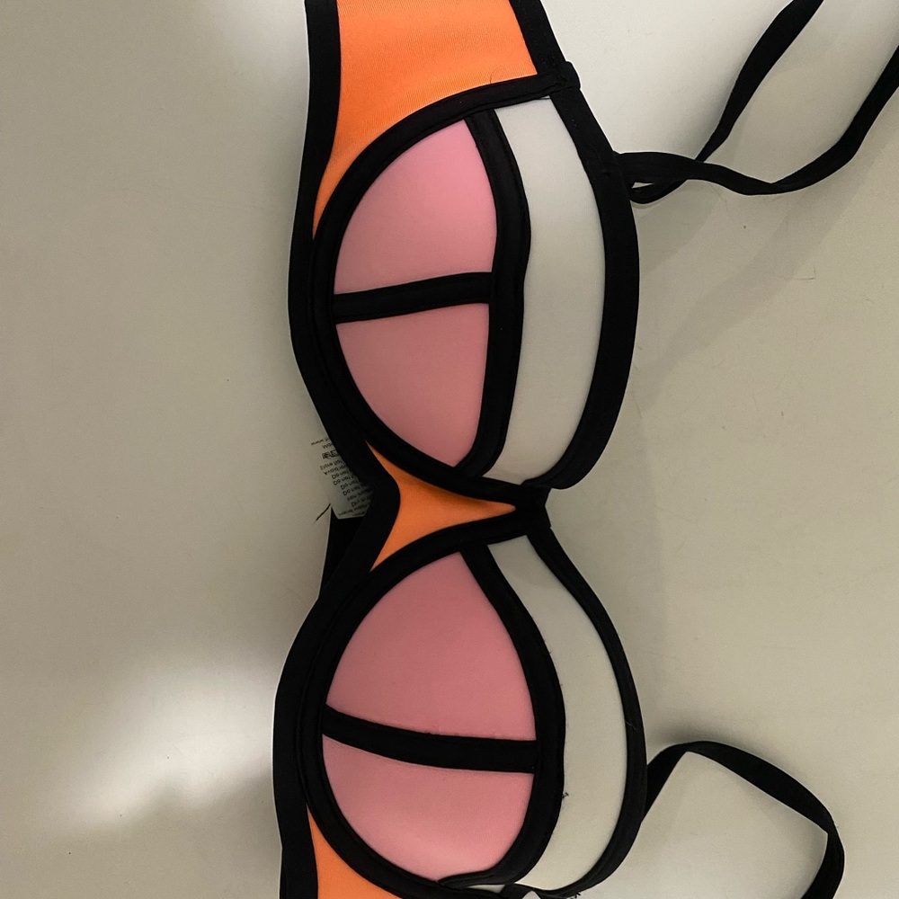 TRIANGL Colorblock Bikini Top